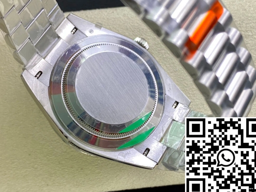 M228239-0033 Factory Date EW Green Olive Rolex Dial Contemporary 982 Day 0713